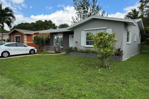 Купить виллу или дом в Тамарак, Флорида 2 спальни, 104.79м2, № 2028239 - фото 10