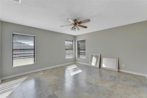 House in Longwood, Florida 4 bedrooms, 212.65 sq.m. № 1583786 - photo 16
