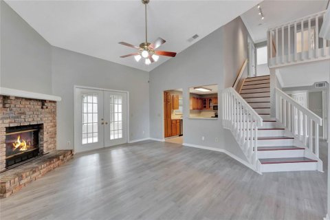 House in Longwood, Florida 4 bedrooms, 212.65 sq.m. № 1583786 - photo 8