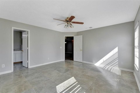 House in Longwood, Florida 4 bedrooms, 212.65 sq.m. № 1583786 - photo 18