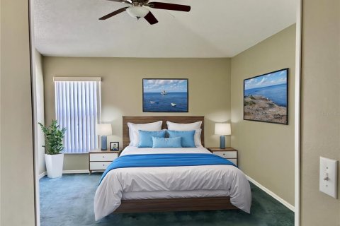 House in Sun City Center, Florida 2 bedrooms, 141.95 sq.m. № 1717755 - photo 20