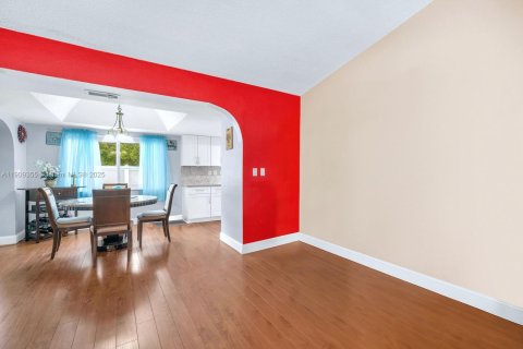 Купить виллу или дом в Санрайз, Флорида 3 спальни, 200.3м2, № 1970359 - фото 14