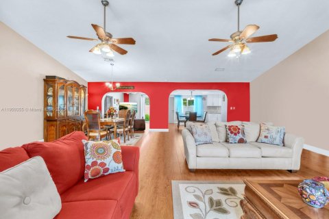 Купить виллу или дом в Санрайз, Флорида 3 спальни, 200.3м2, № 1970359 - фото 8