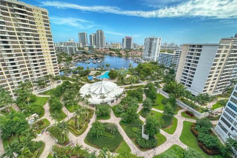 Copropriété à louer à Hallandale Beach, Floride: 1 chambre, 92.9 m2 № 2038824 - photo 28