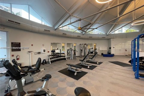 Copropriété à louer à Hallandale Beach, Floride: 1 chambre, 92.9 m2 № 2038824 - photo 14