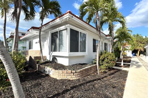 Copropriété à louer à Miami Beach, Floride: 1 chambre, 289.58 m2 № 2028812 - photo 7