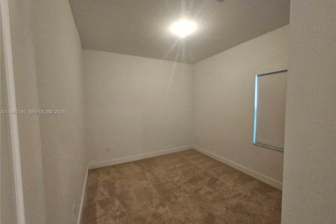 Casa en alquiler en Miramar, Florida, 4 dormitorios, 318.1 m2 № 1977609 - foto 15