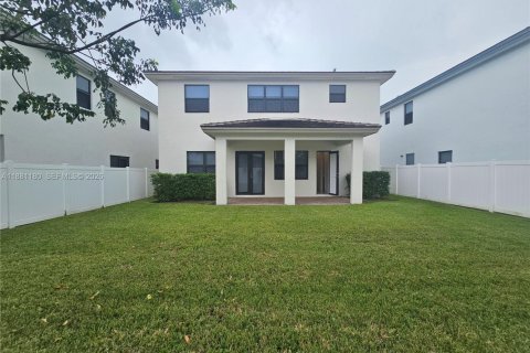 Casa en alquiler en Miramar, Florida, 4 dormitorios, 318.1 m2 № 1977609 - foto 23