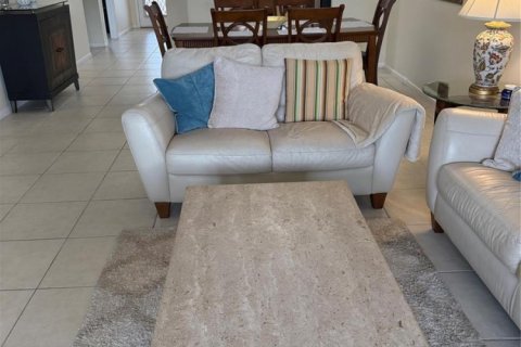 Copropriété à louer à Coconut Creek, Floride: 2 chambres, 107.49 m2 № 2407953 - photo 3
