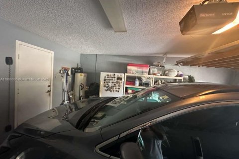 Casa en venta en Plantation, Florida, 2 dormitorios, 145.3 m2 № 1963799 - foto 15