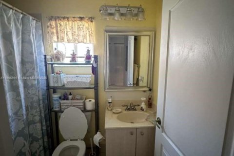 Casa en venta en Plantation, Florida, 2 dormitorios, 145.3 m2 № 1963799 - foto 20