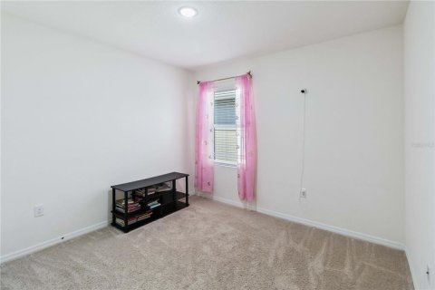 House in Sanford, Florida 4 bedrooms, 168.62 sq.m. № 1847908 - photo 20
