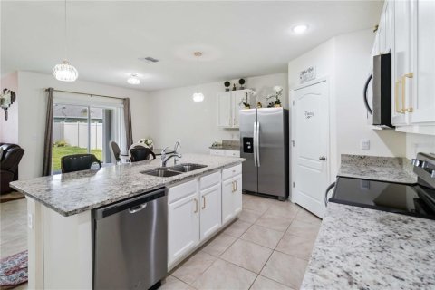 House in Sanford, Florida 4 bedrooms, 168.62 sq.m. № 1847908 - photo 10
