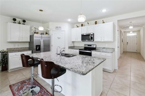 House in Sanford, Florida 4 bedrooms, 168.62 sq.m. № 1847908 - photo 8