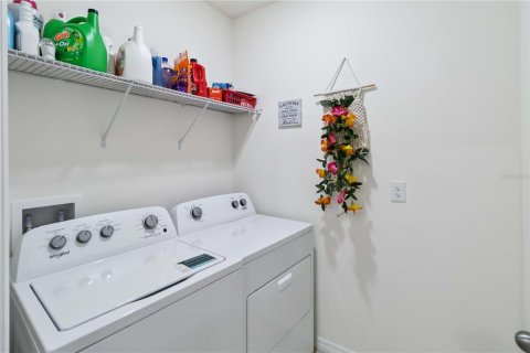 House in Sanford, Florida 4 bedrooms, 168.62 sq.m. № 1847908 - photo 25