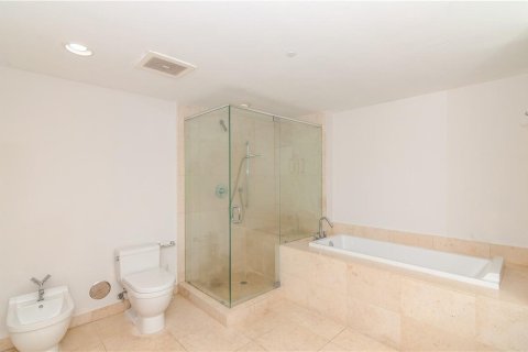 Copropriété à louer à Miami, Floride: 2 chambres, 123.1 m2 № 2078647 - photo 24