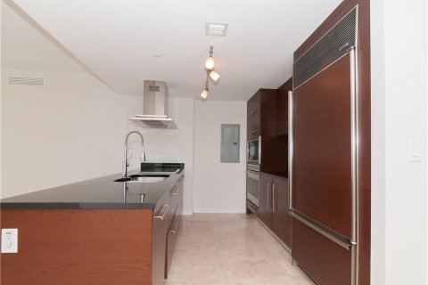 Copropriété à louer à Miami, Floride: 2 chambres, 123.1 m2 № 2078647 - photo 9