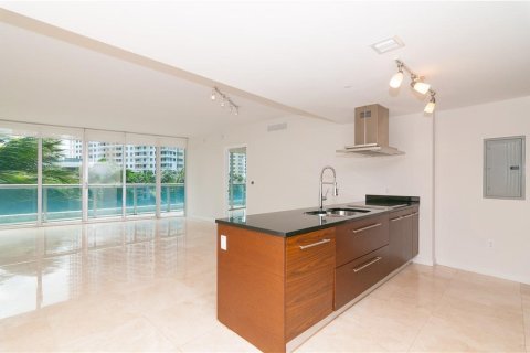 Copropriété à louer à Miami, Floride: 2 chambres, 123.1 m2 № 2078647 - photo 7