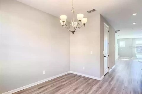 Adosado en alquiler en Orlando, Florida, 3 dormitorios, 185.62 m2 № 1876656 - foto 12