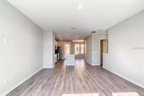 Adosado en alquiler en Orlando, Florida, 3 dormitorios, 185.62 m2 № 1876656 - foto 9