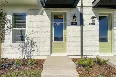 Adosado en alquiler en Orlando, Florida, 3 dormitorios, 185.62 m2 № 1876656 - foto 1