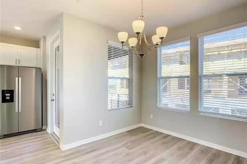 Adosado en alquiler en Orlando, Florida, 3 dormitorios, 185.62 m2 № 1876656 - foto 11