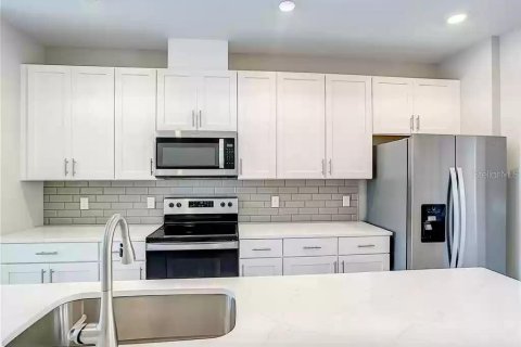 Adosado en alquiler en Orlando, Florida, 3 dormitorios, 185.62 m2 № 1876656 - foto 5