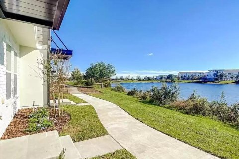 Adosado en alquiler en Orlando, Florida, 3 dormitorios, 185.62 m2 № 1876656 - foto 3