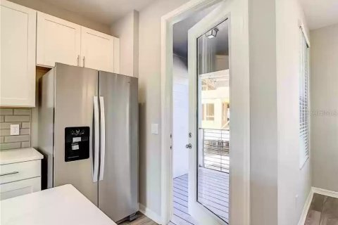 Adosado en alquiler en Orlando, Florida, 3 dormitorios, 185.62 m2 № 1876656 - foto 6