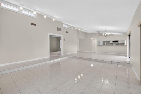 Casa en venta en Boynton Beach, Florida, 2 dormitorios, 137.31 m2 № 2244848 - foto 4