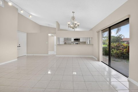 Casa en venta en Boynton Beach, Florida, 2 dormitorios, 137.31 m2 № 2244848 - foto 14