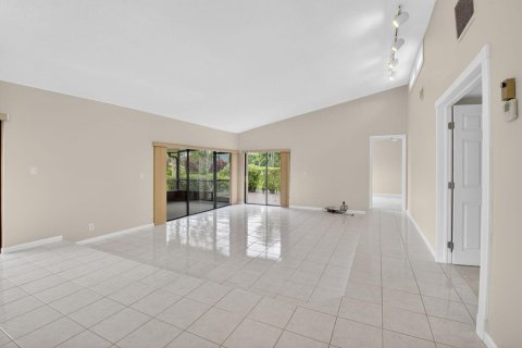 Casa en venta en Boynton Beach, Florida, 2 dormitorios, 137.31 m2 № 2244848 - foto 15