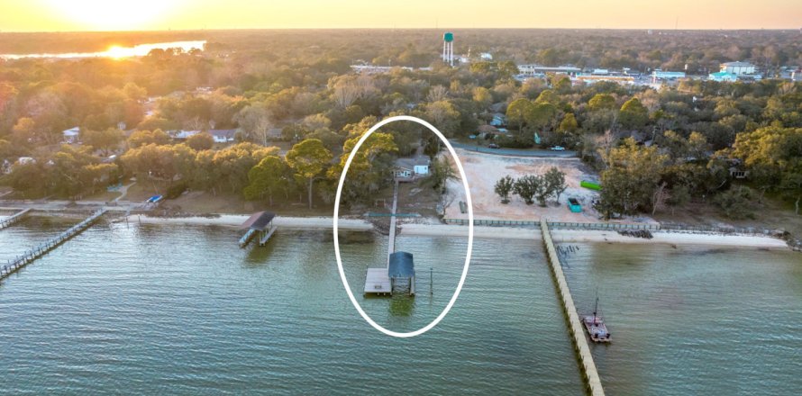 Casa en Fort Walton Beach, Florida 3 dormitorios, 166.95 m2 № 558360