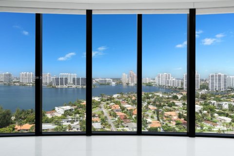 Copropriété à vendre à Sunny Isles Beach, Floride: 3 chambres, 294.59 m2 № 1978391 - photo 22