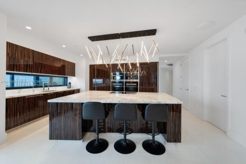 Copropriété à vendre à Sunny Isles Beach, Floride: 3 chambres, 294.59 m2 № 1978391 - photo 10