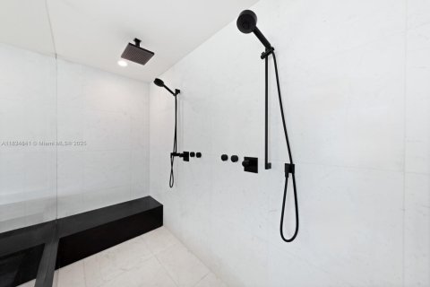 Copropriété à vendre à Sunny Isles Beach, Floride: 3 chambres, 294.59 m2 № 1978391 - photo 27
