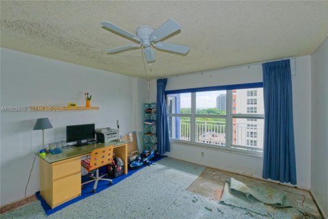 Condominio en venta en Fort Lauderdale, Florida, 1 dormitorio, 78.6 m2 № 1983118 - foto 17