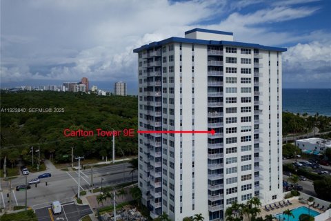 Condominio en venta en Fort Lauderdale, Florida, 1 dormitorio, 78.6 m2 № 1983118 - foto 3