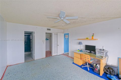 Condominio en venta en Fort Lauderdale, Florida, 1 dormitorio, 78.6 m2 № 1983118 - foto 18