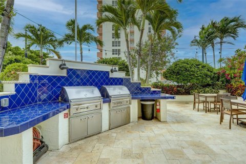 Condominio en venta en Fort Lauderdale, Florida, 1 dormitorio, 78.6 m2 № 1983118 - foto 25