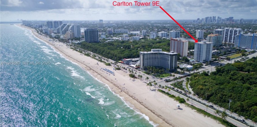 Condominio en Fort Lauderdale, Florida, 1 dormitorio  № 1983118