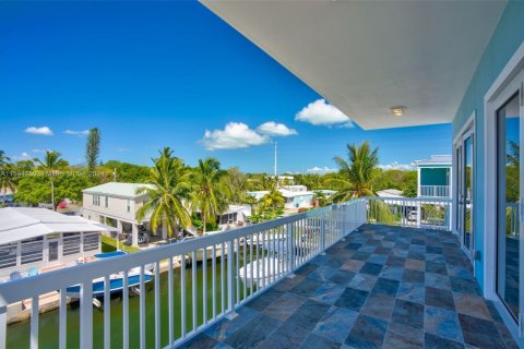 House in Key Largo, Florida 3 bedrooms, 223.06 sq.m. № 1727641 - photo 29