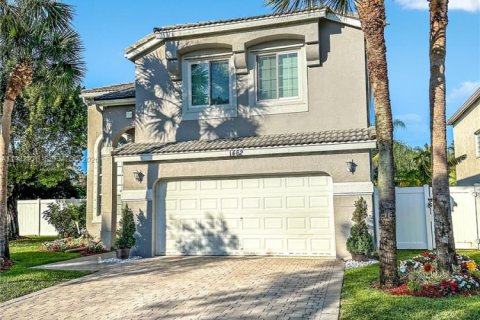 House in Royal Palm Beach, Florida 4 bedrooms, 186.08 sq.m. № 1999625