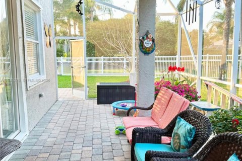 House in Royal Palm Beach, Florida 4 bedrooms, 186.08 sq.m. № 1999625 - photo 11