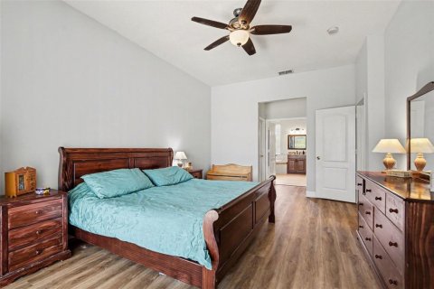 House in Wesley Chapel, Florida 4 bedrooms, 281.68 sq.m. № 2237917 - photo 19