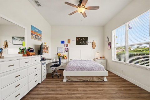 House in Wesley Chapel, Florida 4 bedrooms, 281.68 sq.m. № 2237917 - photo 22