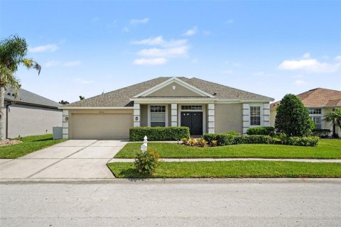 House in Wesley Chapel, Florida 4 bedrooms, 281.68 sq.m. № 2237917 - photo 27