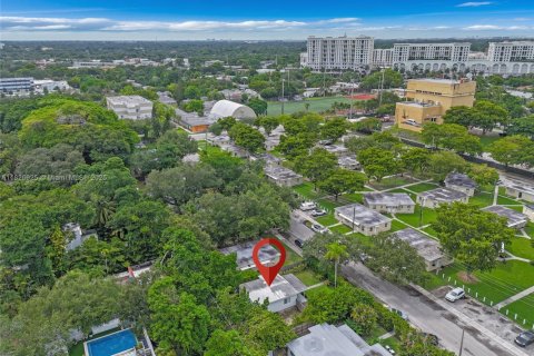 House in Miami, Florida 3 bedrooms, 66.89 sq.m. № 1826043 - photo 28