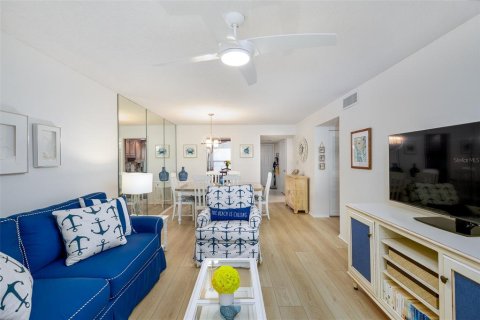 Copropriété à vendre à South Pasadena, Floride: 2 chambres, 95.69 m2 № 2101341 - photo 13