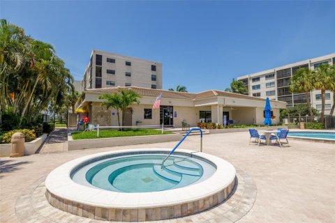 Copropriété à vendre à South Pasadena, Floride: 2 chambres, 95.69 m2 № 2101341 - photo 7